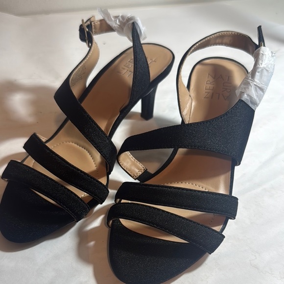 New Naturalizer Black strappy heels women’s 7 M - Picture 1 of 5